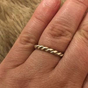 Pandora Intertwined Twist Stackable Ring